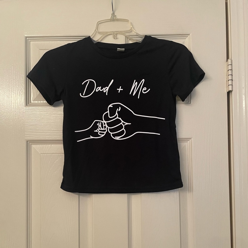 SHEIN Black Short Sleeve Tee with Graphic Design